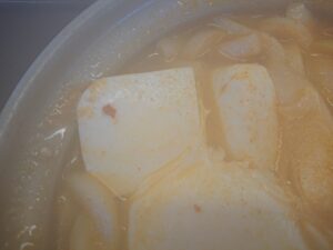 豚キムチのピリ辛鍋焼うどん